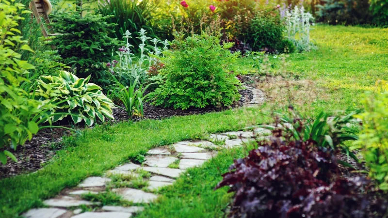 Modern Garden Path Ideas for Beautiful Outdoor Flow