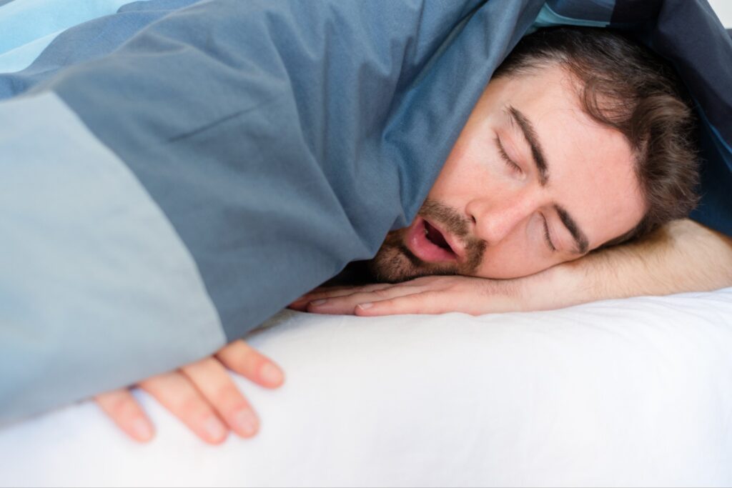 Sleep Apnea Symptoms: Loud Snoring and Morning Headaches